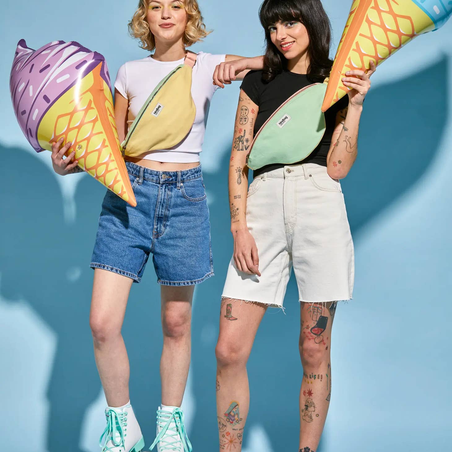 Sasha Gürteltasche Größe L – Elektrisches Blau – Sommer von Hindbag – Bild 3