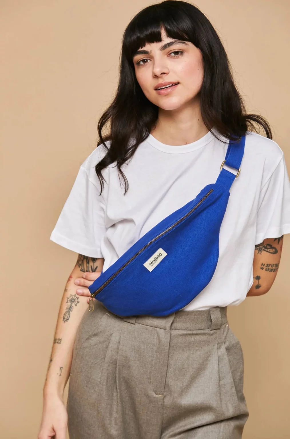 Sasha Gürteltasche Größe L – Elektrisches Blau – Sommer von Hindbag – Bild 2