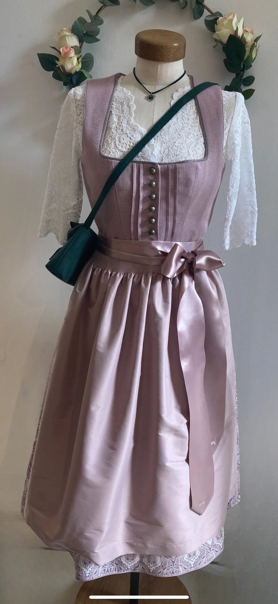 Kurzdirndl Rosé