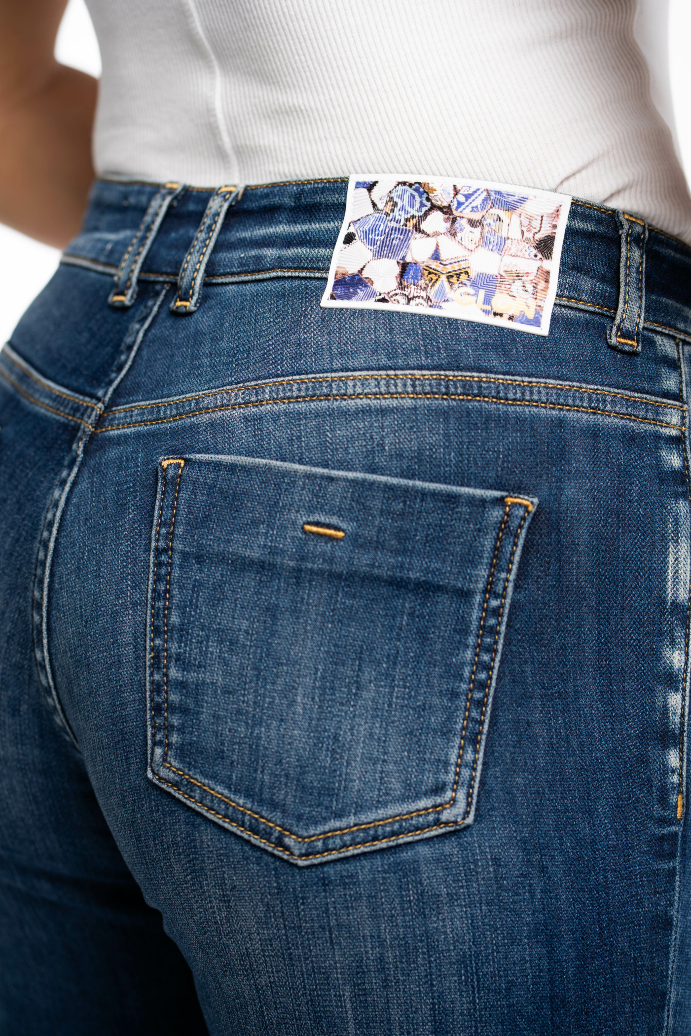 Goldgarn Jeans “Rosengarten” Kick Flare Darkblue – Bild 4