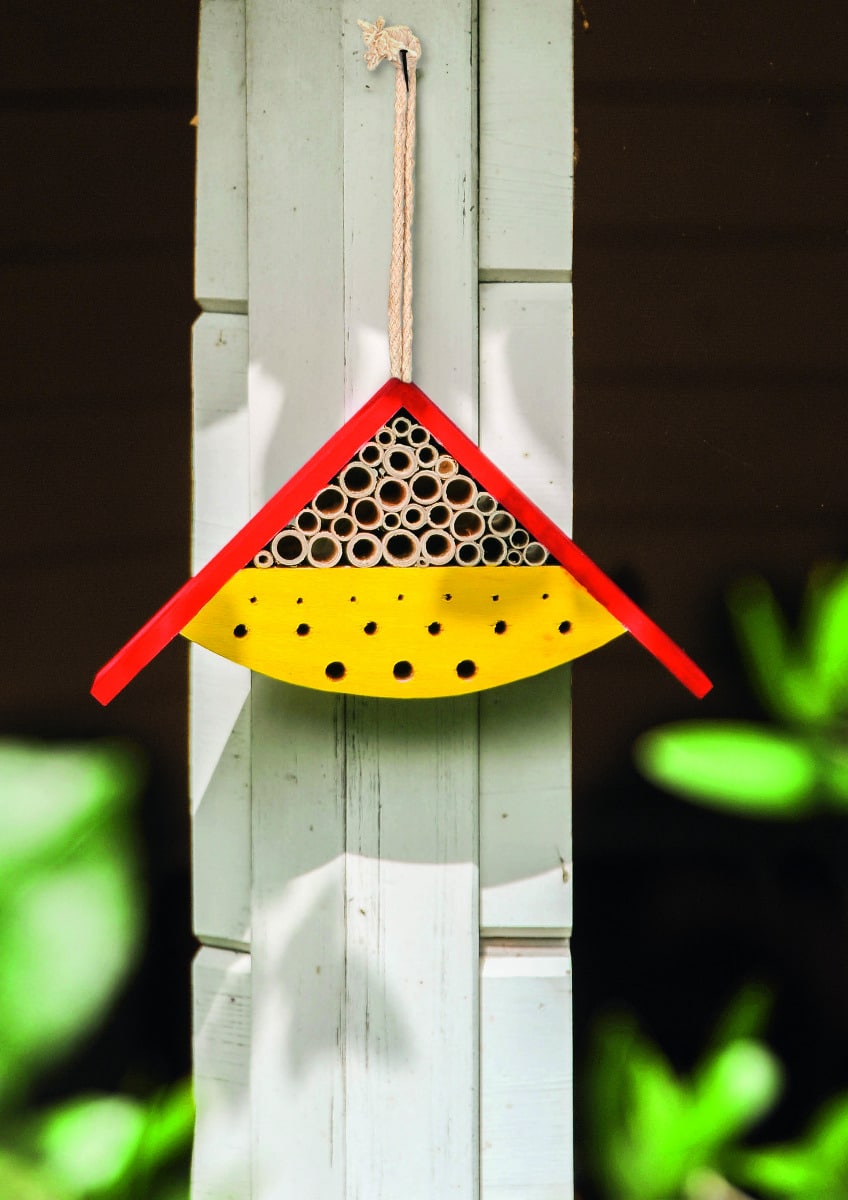 Kleines Insektenhotel zum Bemalen – Bild 4