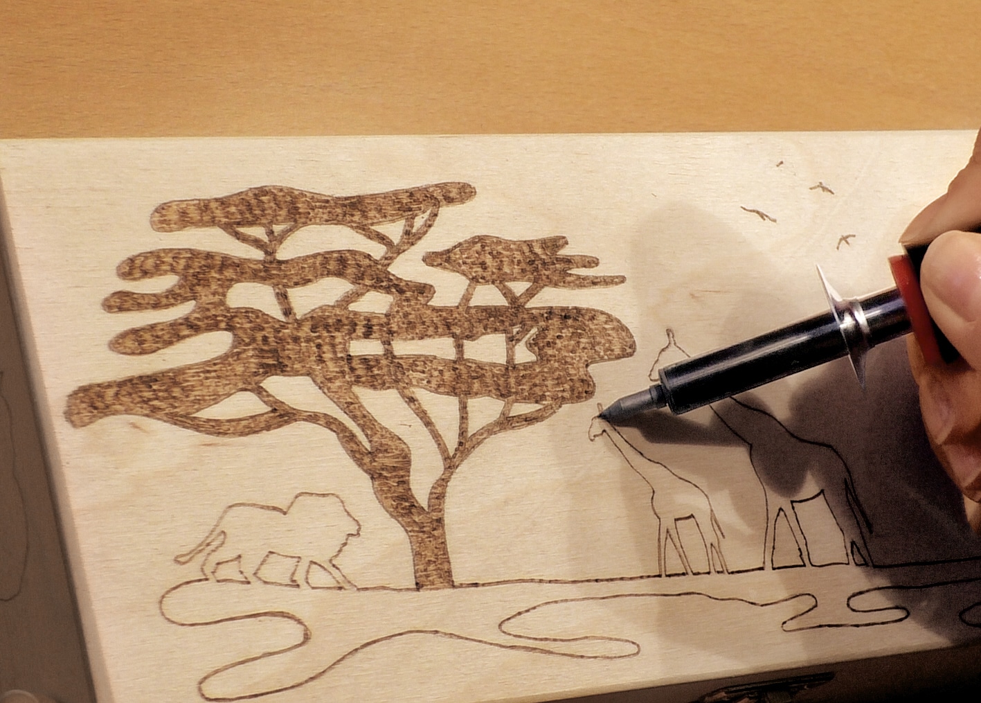 Brandmal-Set mit 9 Aufsätzen in Holzbox – Bild 9