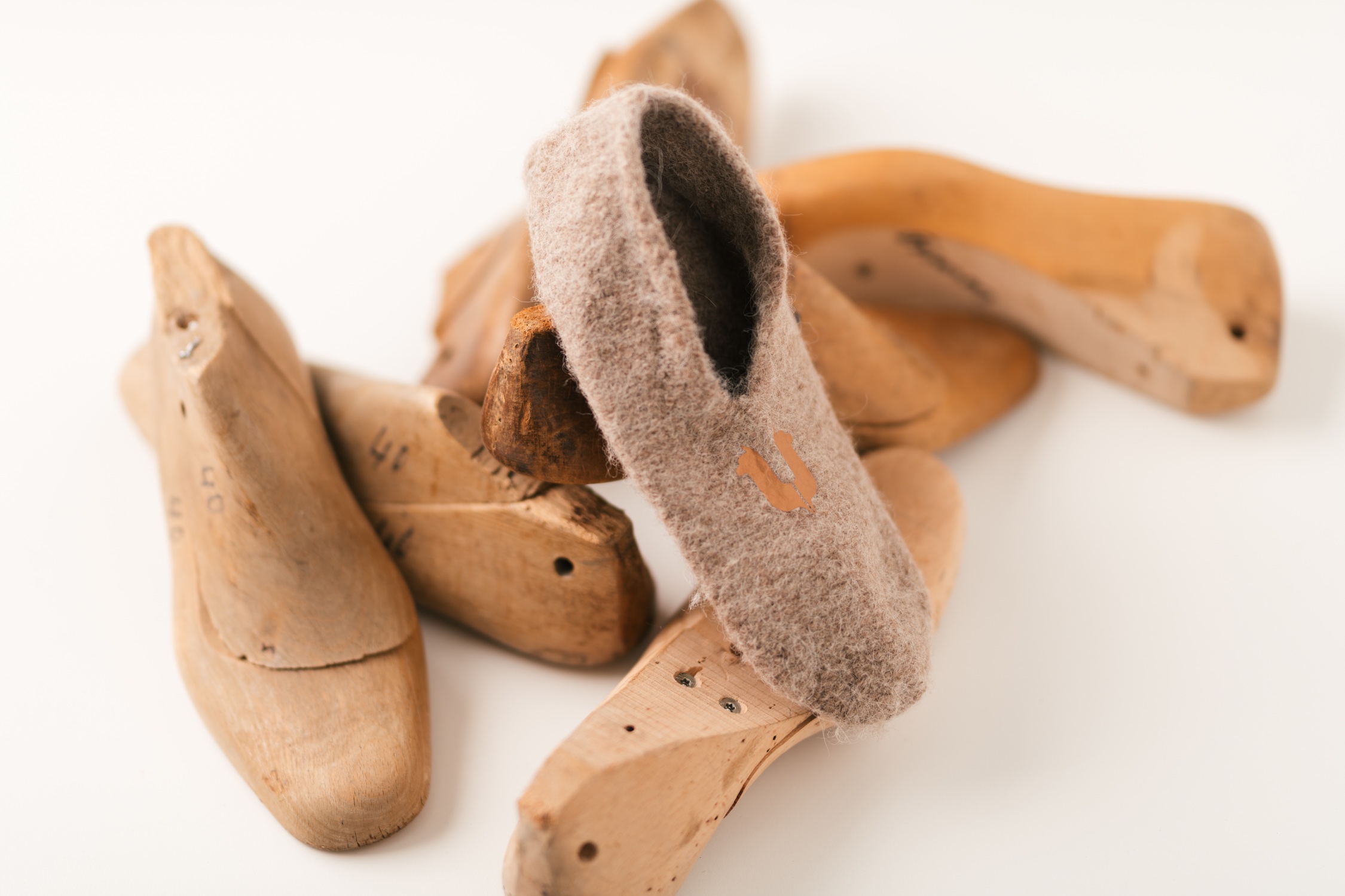 Alpaka Hüttenpatschen gefilzt Chabatte – Bild 9