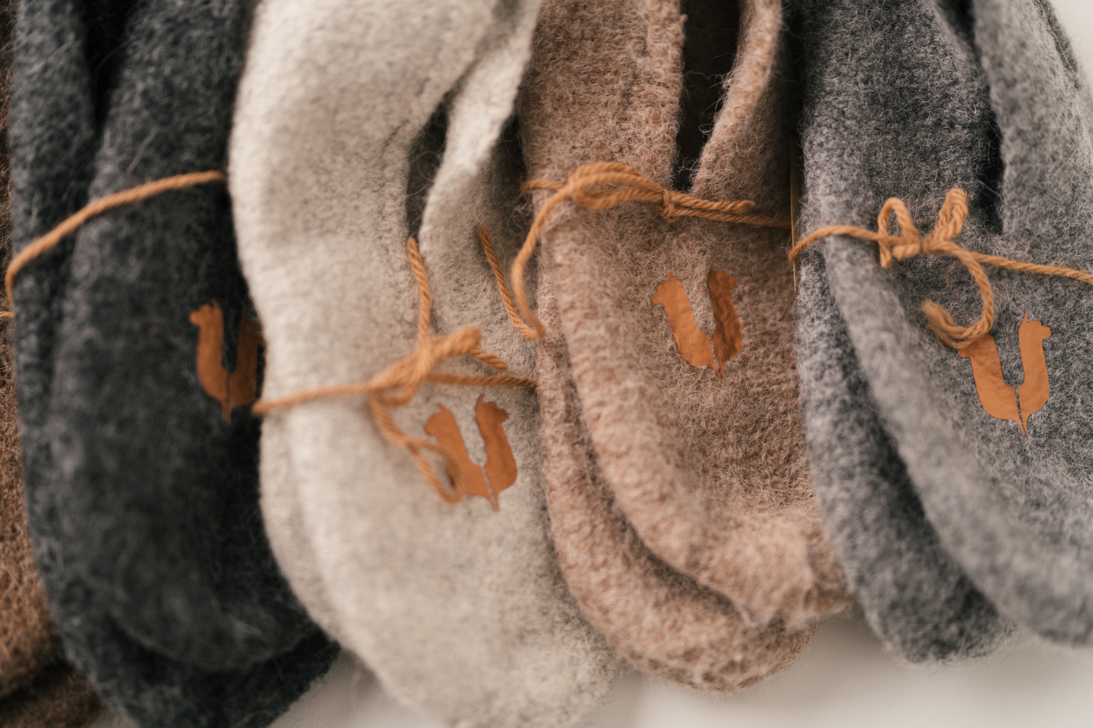 Alpaka Hüttenpatschen gefilzt Chabatte – Bild 8